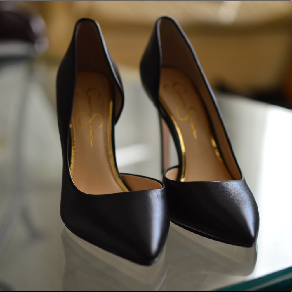 “Paryn” Black Heels by Jessica Simpson